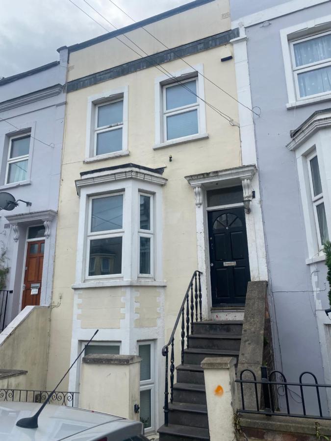 Spacious 4 Bedroom House Near Stokes Croft!! Central!!! Bristol Exteriör bild