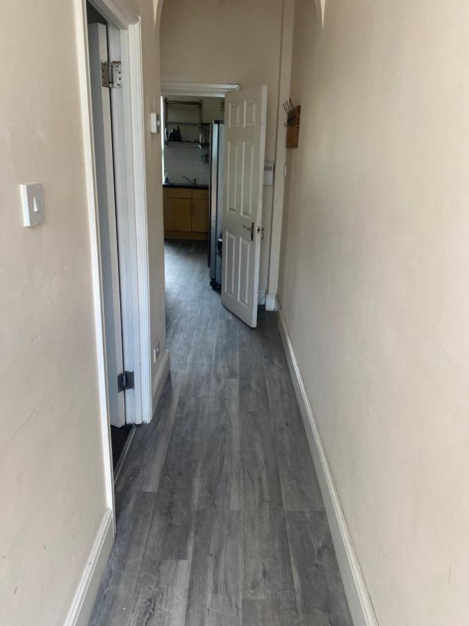 Spacious 4 Bedroom House Near Stokes Croft!! Central!!! Bristol Exteriör bild